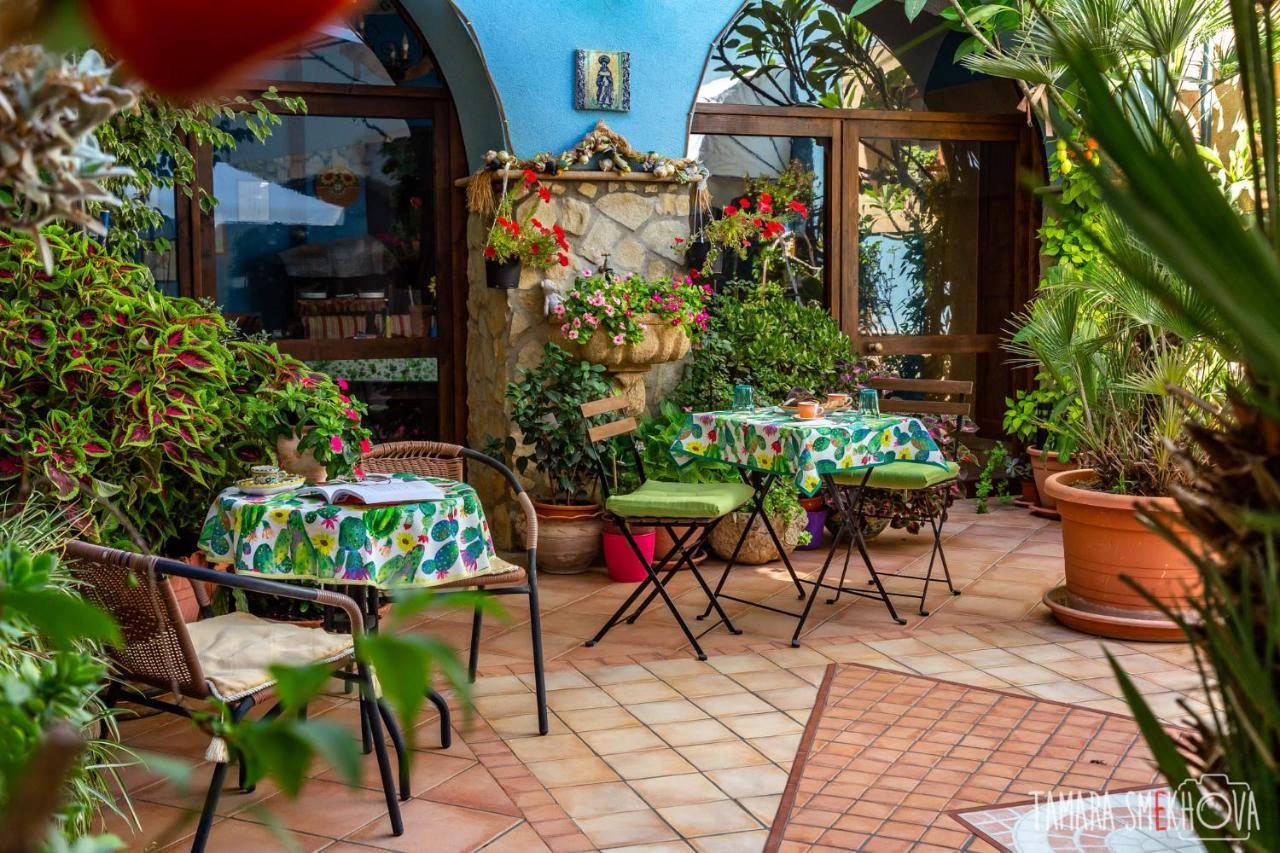 La Finestra Sul Cortile B&B Шака Екстериор снимка